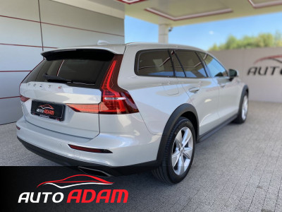 Volvo V60 Cross Country D4 140kW Geartronic AWD