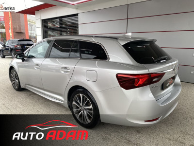 Toyota Avensis Combi 2.0 D-4D 105kW