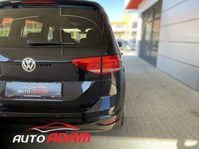 Volkswagen Touran 2.0TDi 110kW DSG Highline Matrix LED