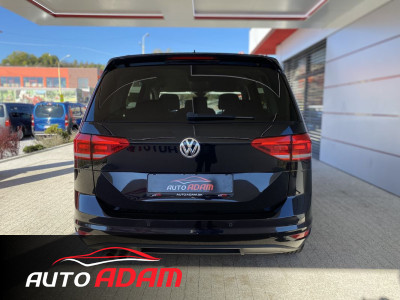 Volkswagen Touran 2.0TDi 110kW DSG Highline Matrix LED